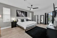 WOW! Luxury Punta Gorda waterfront home; HEATED POOL, golf community; WOW factor - 4-Star
