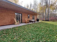 Finlayson Log Cabin on 10 Acres - Homestays