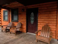 Rustic yet Modern Log Cabin, Cayuga Wine Trail, Dog Friendly, Open Year Round - 3-Star