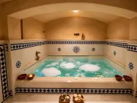 Palacio Al Andalus Hotels near Kasba
