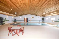 Altona Hotel - Pool