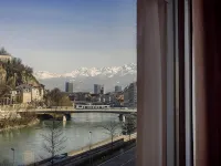 Ibis Grenoble Gare - Mountain view