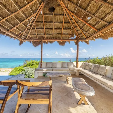 Casa Toloc- the Grass Roof House - Best View on Isla!