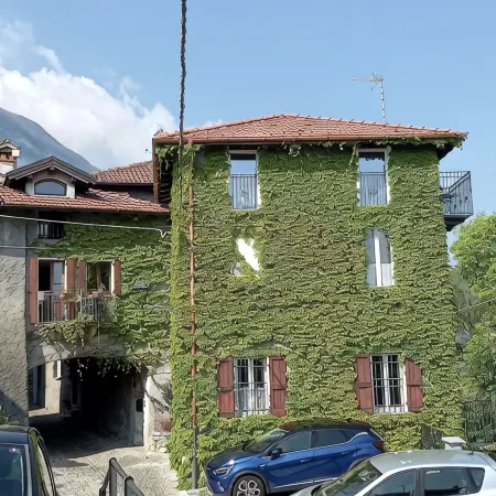Little House on the Bridge - See Reviews of charming stays in history!