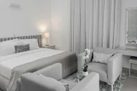 Clayhall By SRS - Apartments
