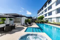 Plymouth International Hotels in Waitara