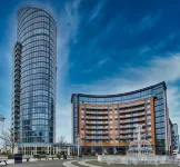 Gunwharf Quays Apartments Hotels in Портсмут
