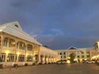 Amonruk Hotel 2 Hotels near Wat Na Laem Nuea