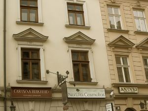 Orlowska Townhouse Apartments