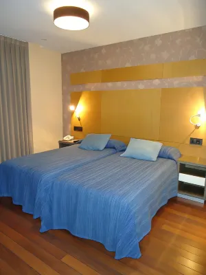 Isla Nova Hotel Hotels in Mondoñedo