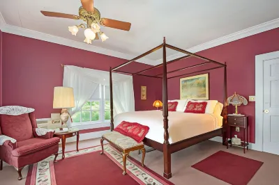 The Sautee Inn Bed & Breakfast Hotels in Clarkesville