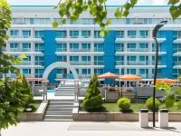 Bavaria Blu Hotel and Conference Centre Hotels near Modern Beach