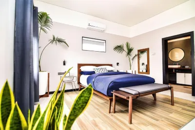 Atelier Boutique Hotel Hotels near Heart Plaza