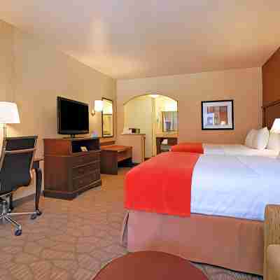 Best Western San Dimas Hotel & Suites Rooms