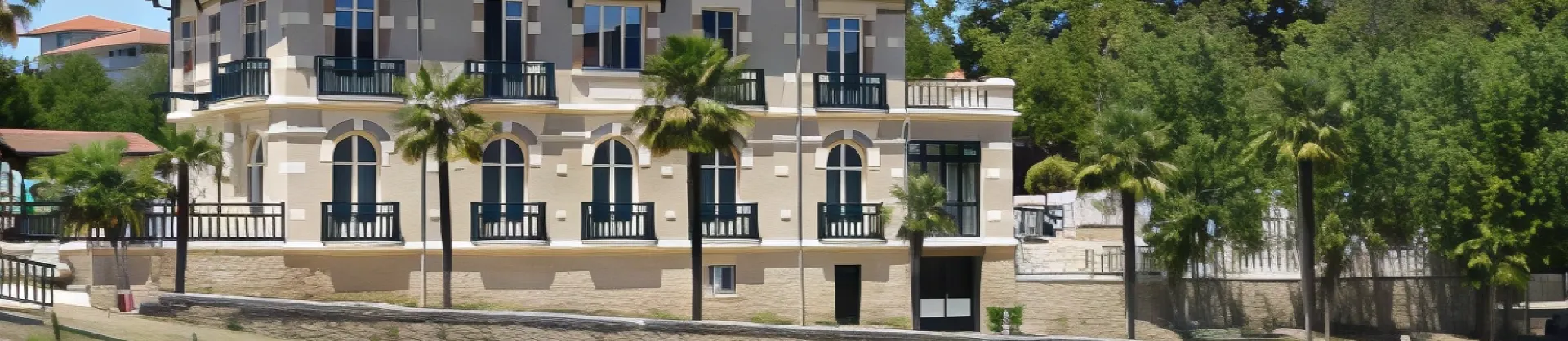 Four-Star Hotels