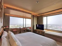 Centara Korat Hotels in der Nähe von Wat SA Bua Khluean