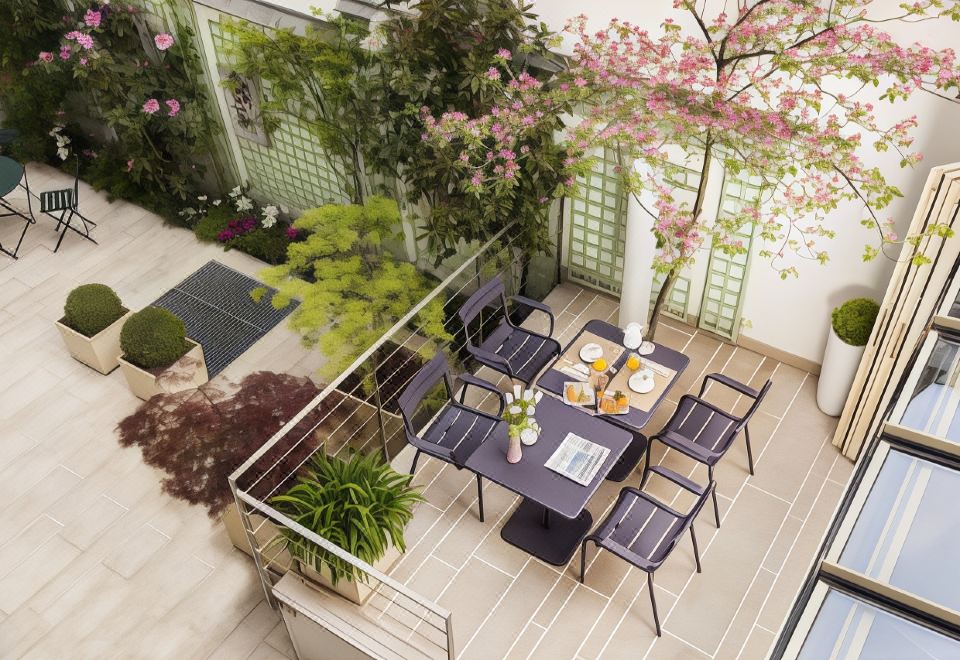 Hotel Mistral 로비