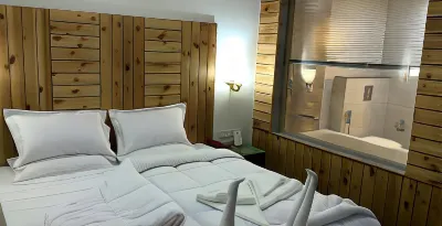 Habib Castle Hotels in Budgam