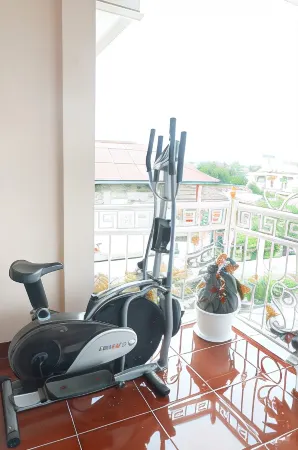 Buluran Guest House Syariah Отели в г. Mendalo Darat