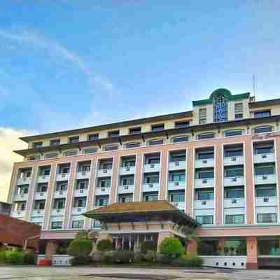新黃金廣場飯店 Hotel Exterior