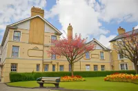 Four Seasons Hotel Hotels near Aberystwyth Public Library