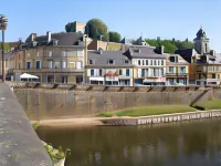 Hôtel le P'Tit Monde Hotels in Saint-Geniès
