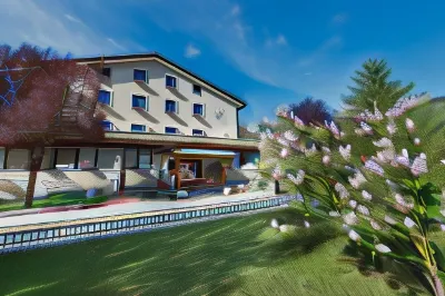 Hotel Iris Hoteles cerca de Castel Mancino