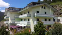 Reschnerhof Hotels in Reschen am See