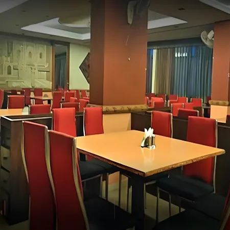 Hotel Tara International Отели рядом с достопримечательностью «Район Нампалли»