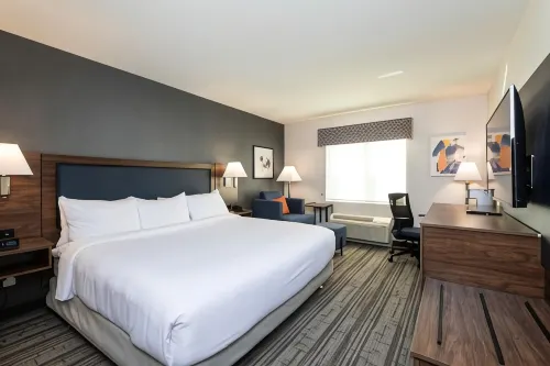 Comfort Inn & Suites Hotels in Carleton Place