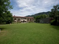 Ai Cadelach Hotel Giulia فنادق في Tarzo