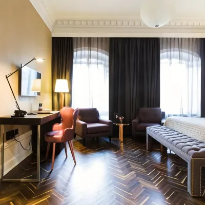 إيليت هوتل أدلون Hotels near نورمالم