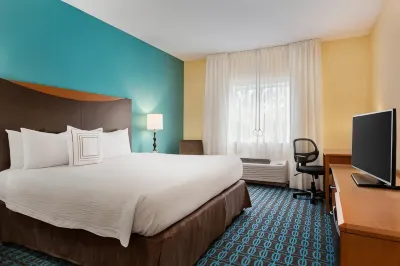 Fairfield Inn & Suites Toledo Maumee Hotels in Springfield Township