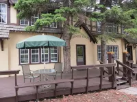 Crandell Mountain Lodge - Parkplatz
