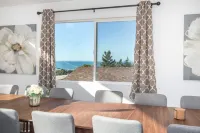 Modern 8 bedroom Duplex -2 units- w/ Ocean Views and over 4,000 sqft!