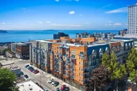 Seattle Belltown Penthouse- Parking, Gym, Pool, Spa / 99Walk Score