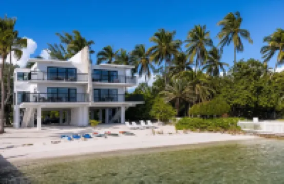 Pines & Palms Resort