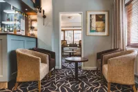 Wycliffe Hotel - parking