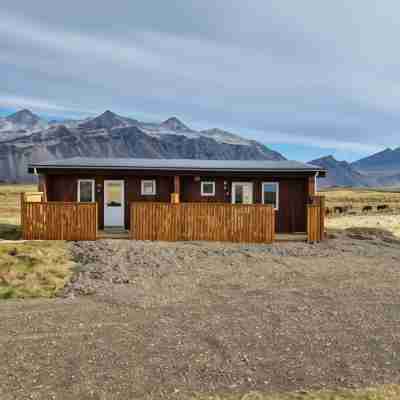 Aurora Cabins Hotel Exterior
