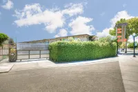 The Greens Hotel on Del Paso - Parking