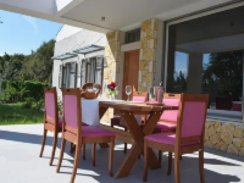 Three Stars Luxury Villas Hotels in Moraitika