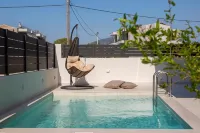 Pomaria Boutique Residences - piscina