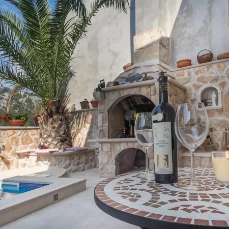Villa Capitis in the Centre - Private Pool Villa & Balcony Apartment with Spectacular View-No Pool