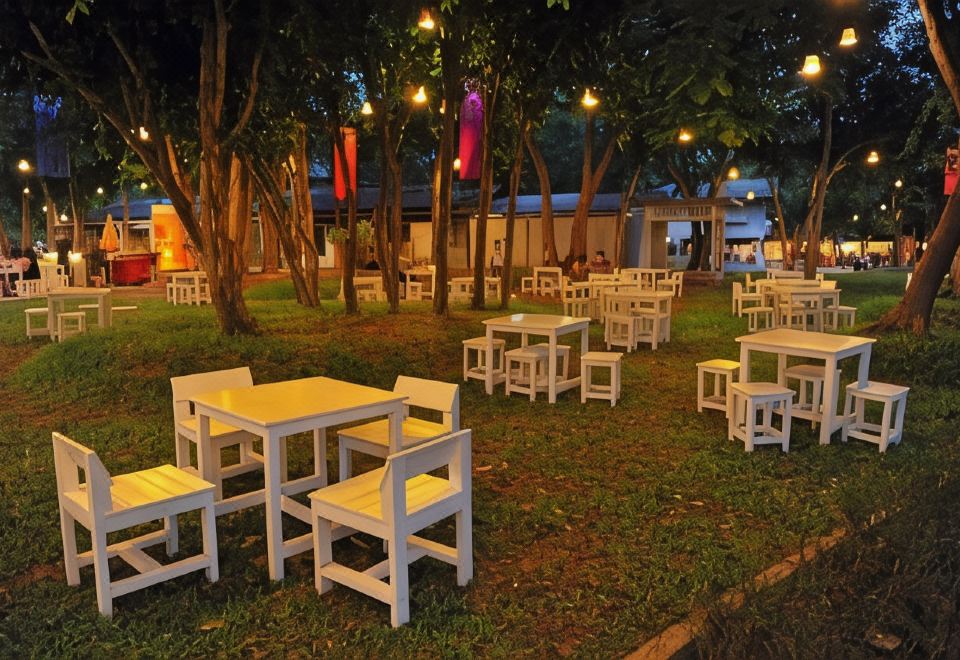 Chevasai Huahin Hotel Over view