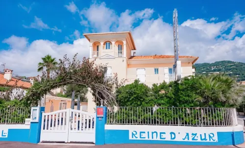 Hotel et Appartements Reine d'Azur - Beach