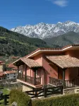 Apartamentos la Montaña Hotels near Camping Liébana