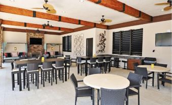 Gorgeous 9Bd in the Solterra Resort! 9 Bedroom Home by RedAwning