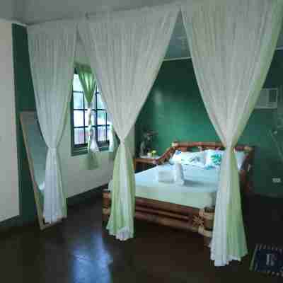 Nipa Hauz Resort Rooms