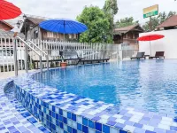 Bountang Mountain View Riverside Hotel - С бассейном