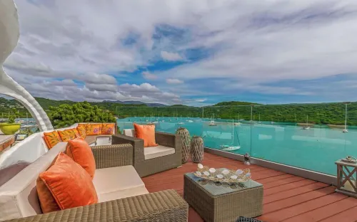 Main House فنادق في Lance aux Epines